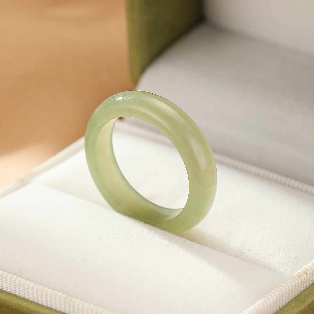 Jade Ring – Gentle Balance