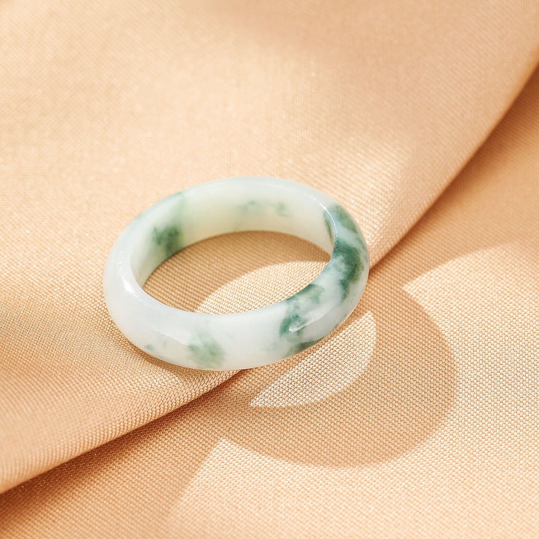 Jadeite Ring – Gentle Aura