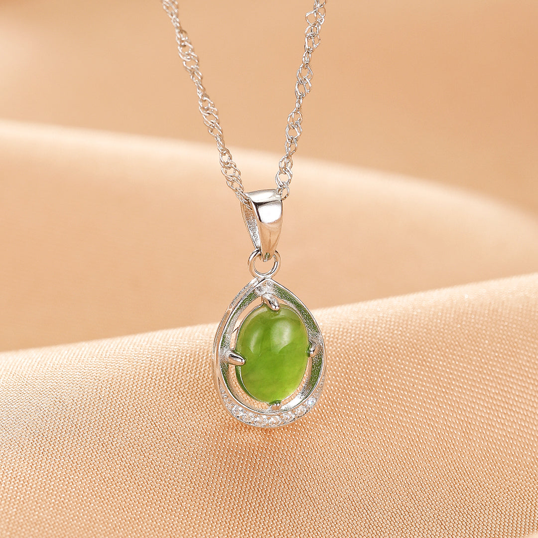 Jade Necklace – Drop of Peace, Silver