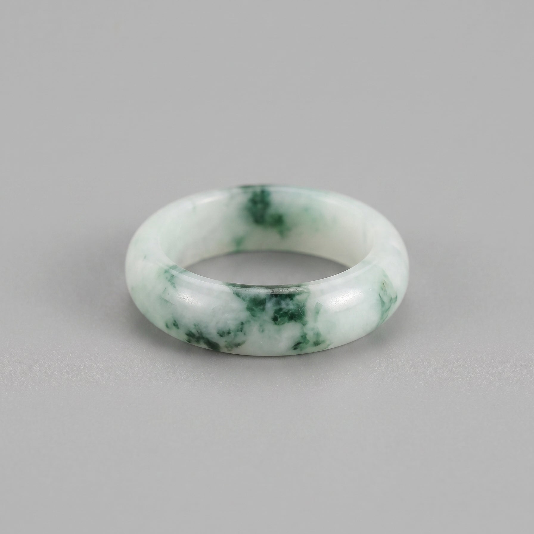 Snowmelt — Moss-in-Snow Jade Band Ring