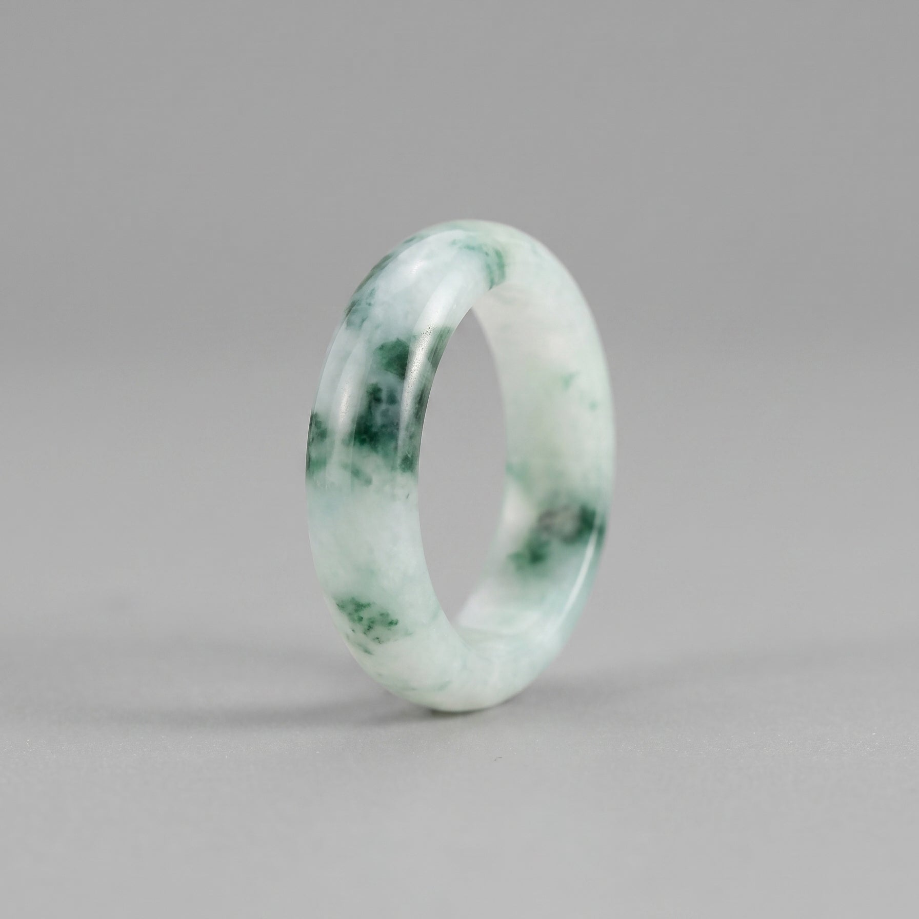 Snowmelt — Moss-in-Snow Jade Band Ring