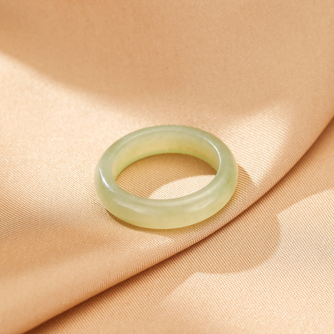 Jade Ring – Gentle Balance