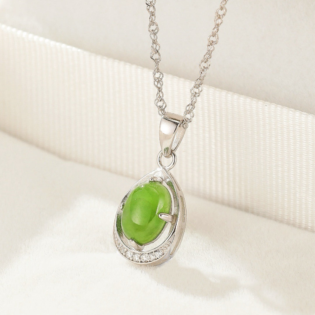 Jade Necklace – Drop of Peace, Silver